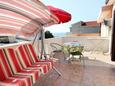 Sevid, Terrasse in folgender Unterkunftsart studio-apartment, mit Meerblick und WiFi.