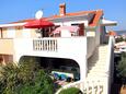 Szálláshely Sevid, Trogir, Szálláshely 9468 - Apartmanok a tenger közelében kavicsos stranddal.