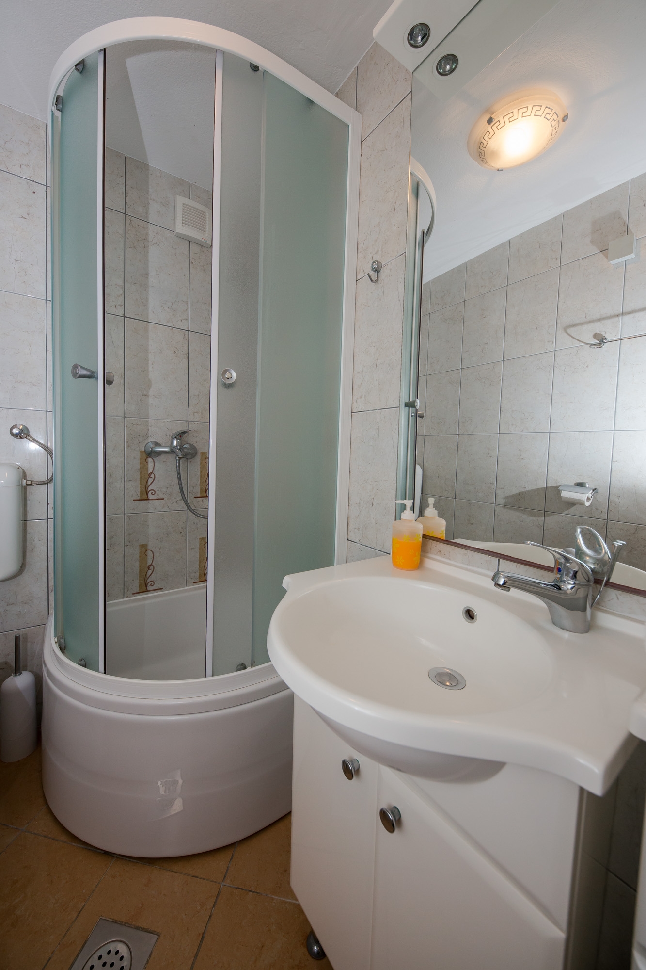 Two bedroom apartment near beach Rastići, Čiovo  A-a