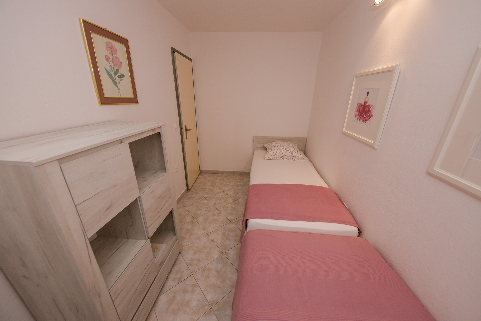 Two bedroom apartment near beach Rastići, Čiovo  A-a