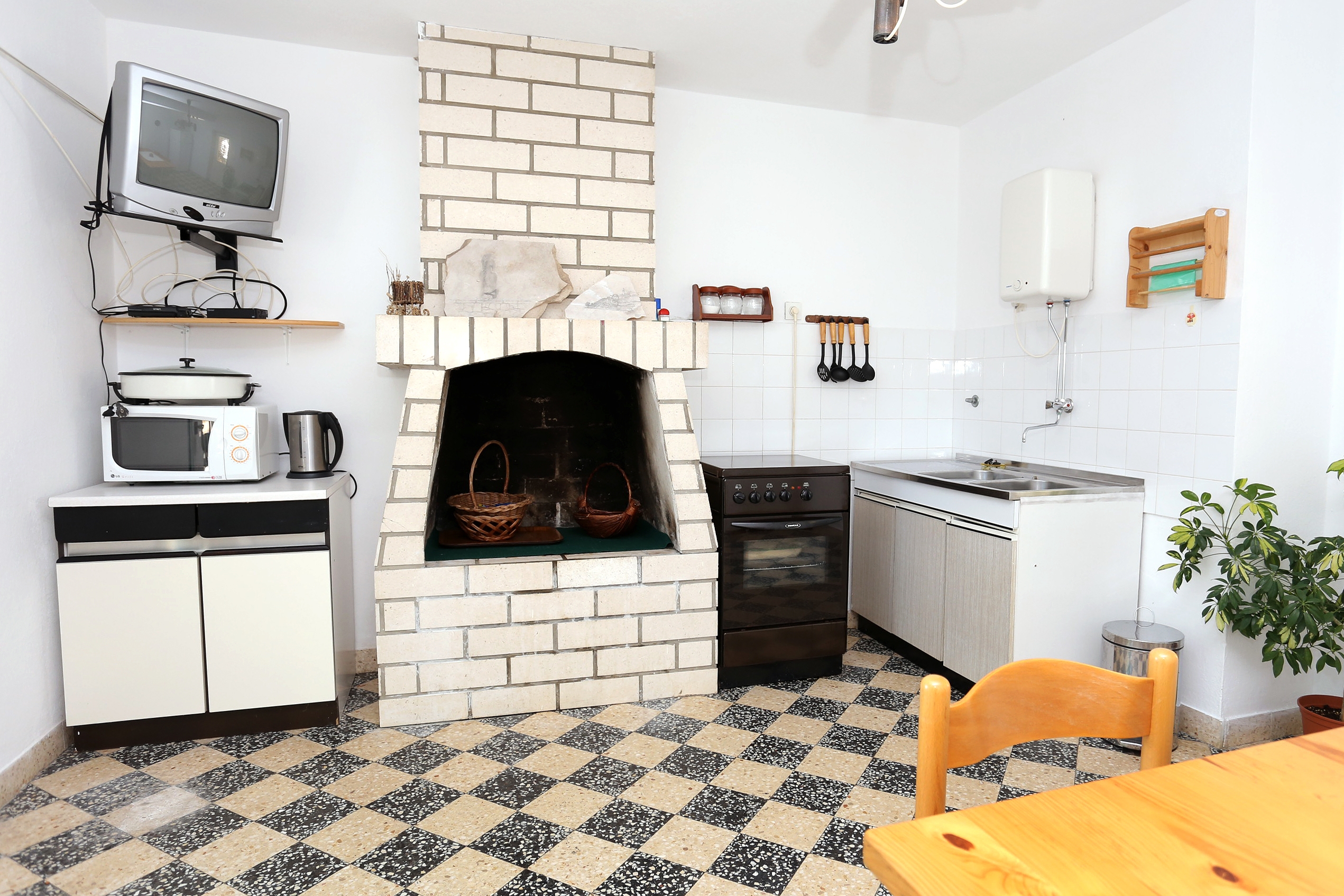 Two bedroom apartment near beach Lumbarda, Korčula  A-a