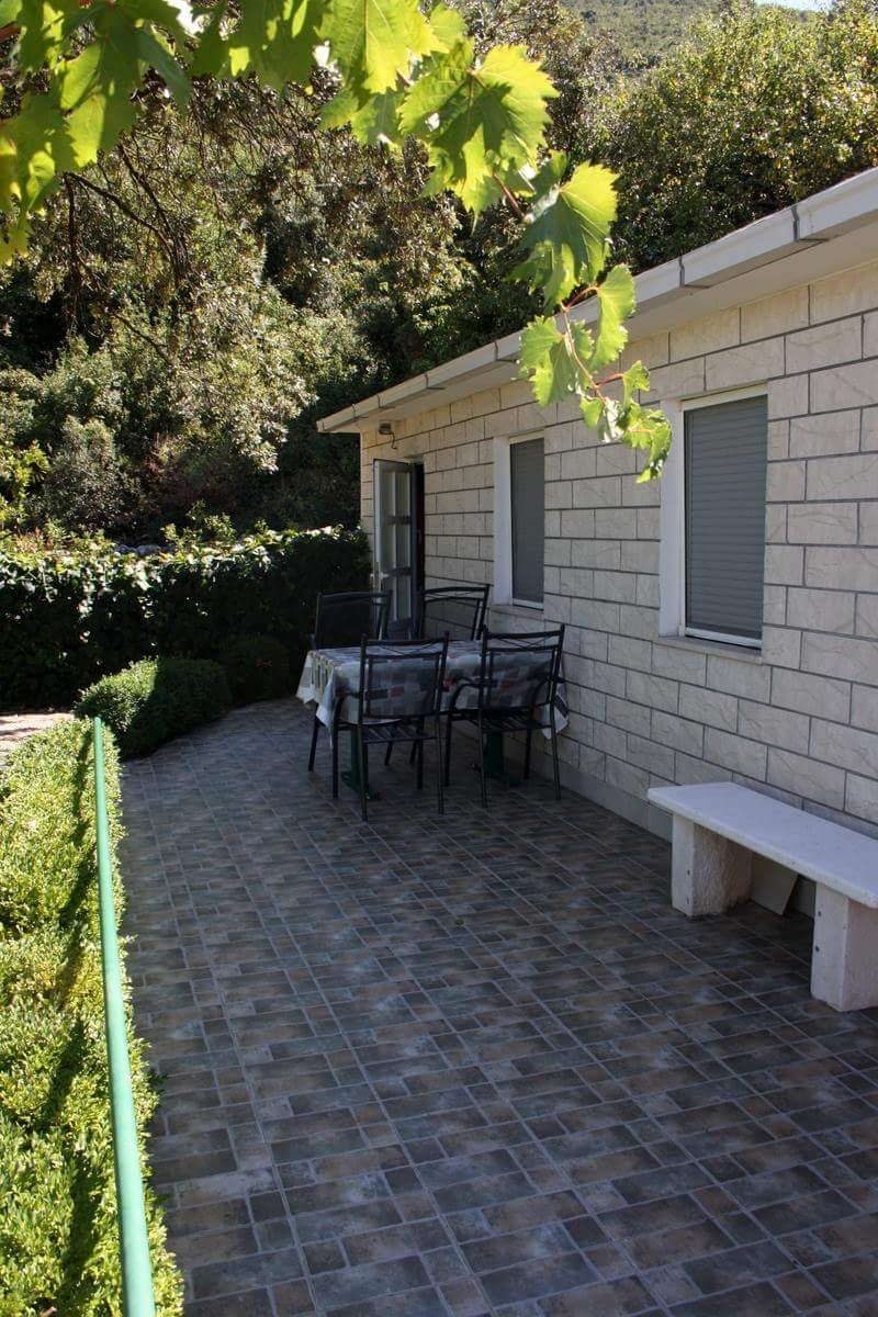 Two bedroom house with terrace and sea view Cove Velika Prapratna, Pelješac  K