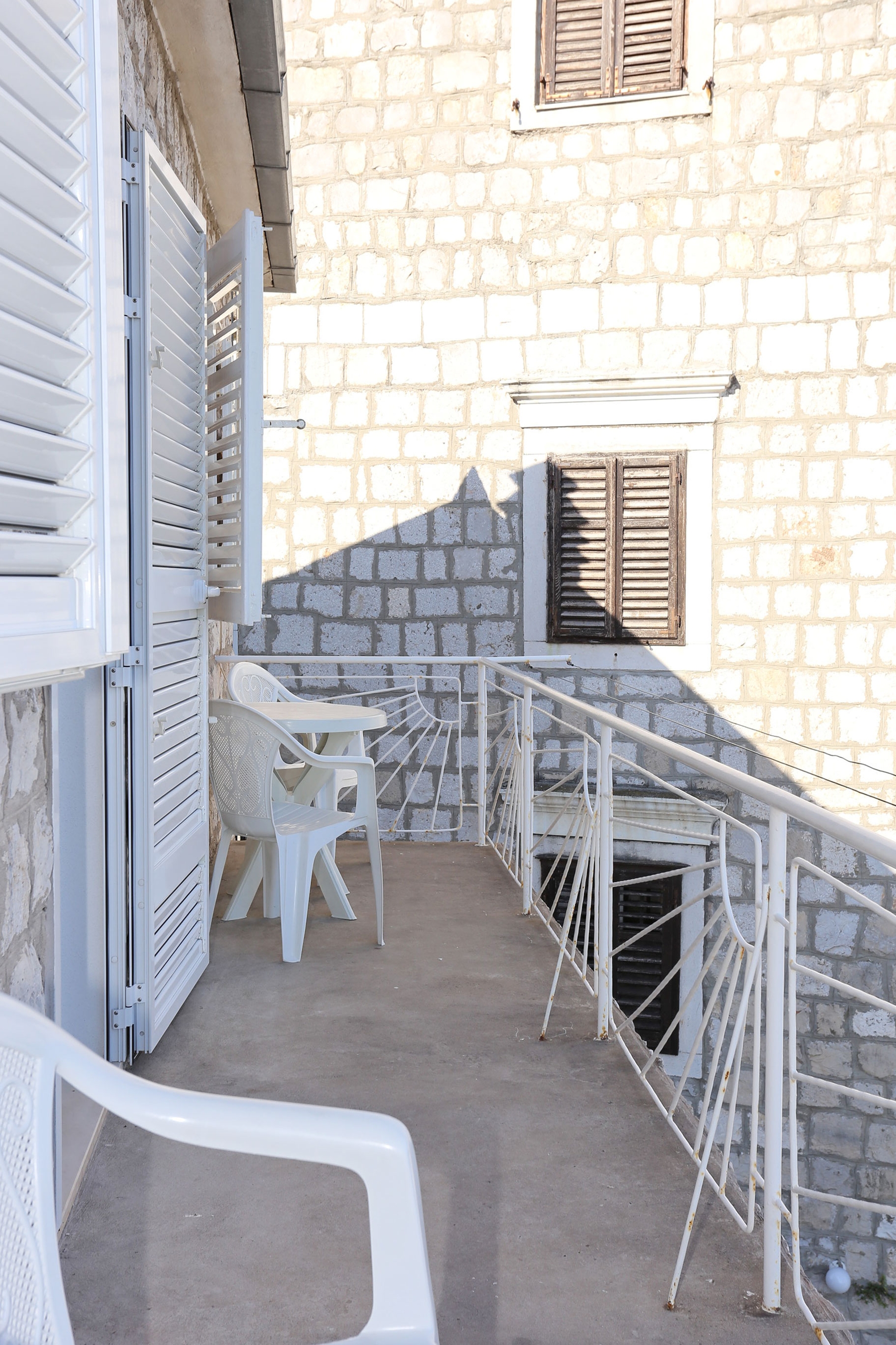One bedroom apartment with balcony and sea view Trpanj, Pelješac  A-a