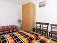 Trpanj, Slaapkamer in the apartment, air condition available en WiFi.