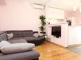 Living room Žrnovnica, Living room in the apartment, air condition available and WiFi.