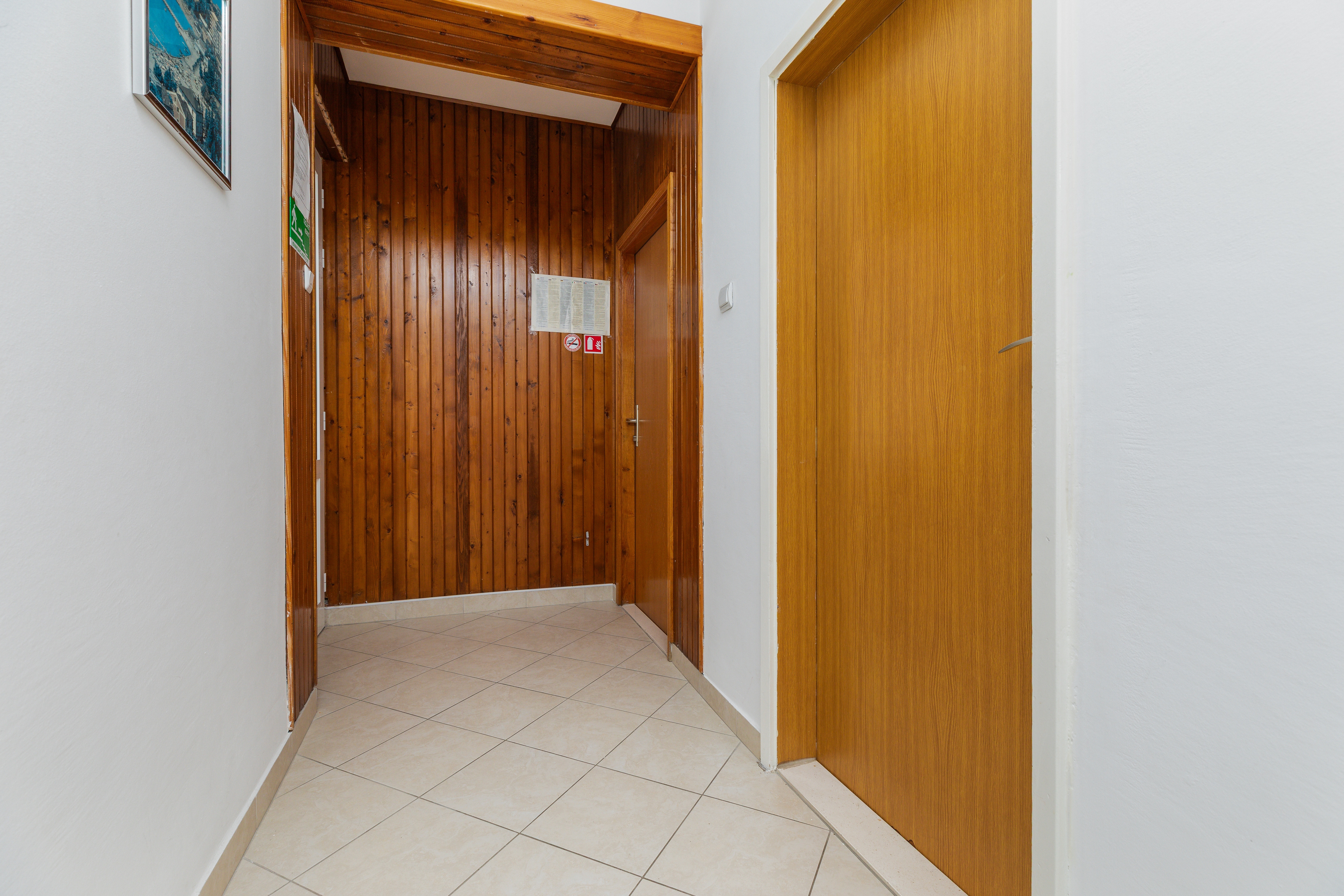 Three bedroom apartment with balcony and sea view Sumpetar, Omiš  A-a