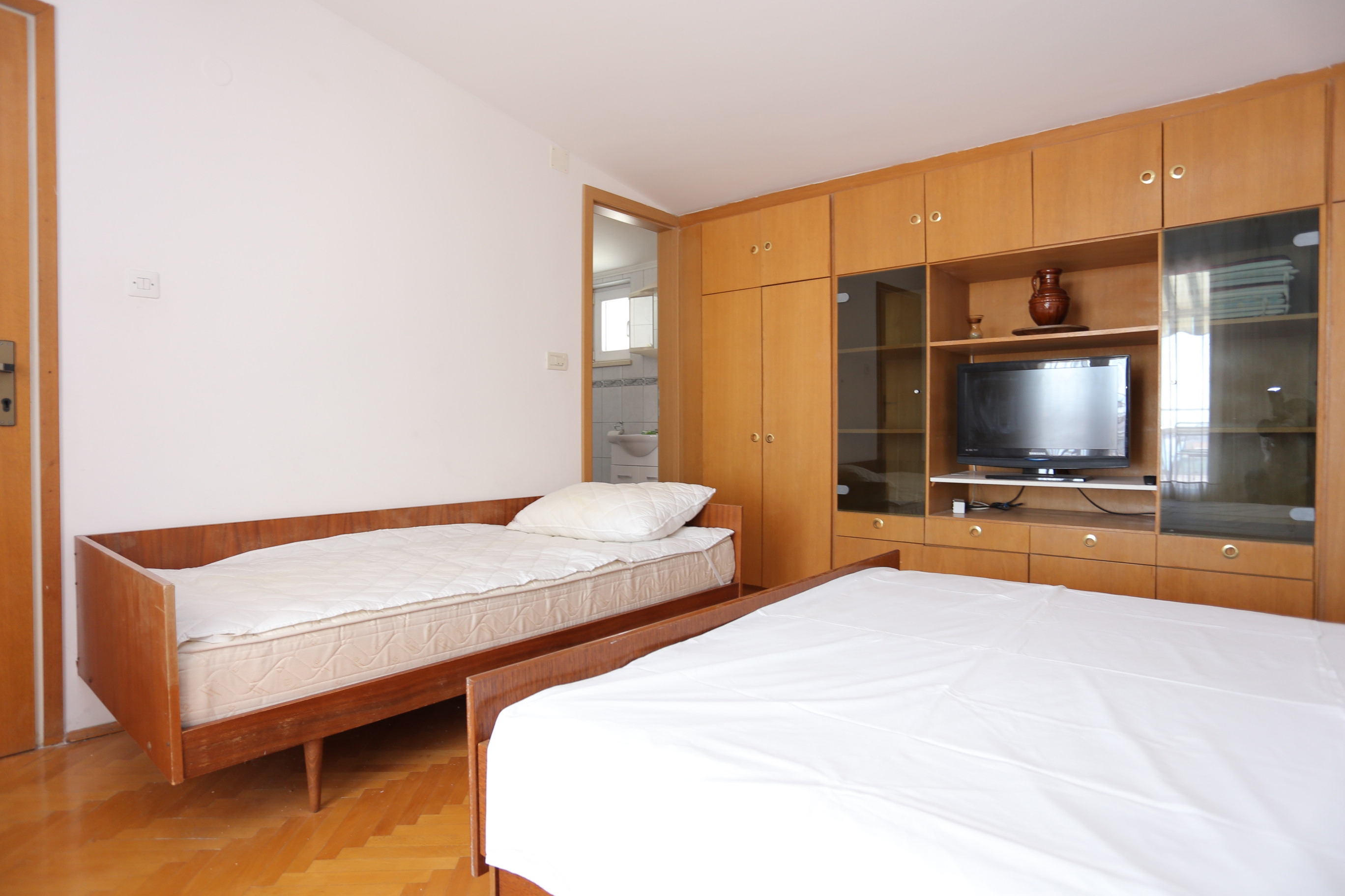 Three bedroom apartment with terrace and sea view Makarska  A-a