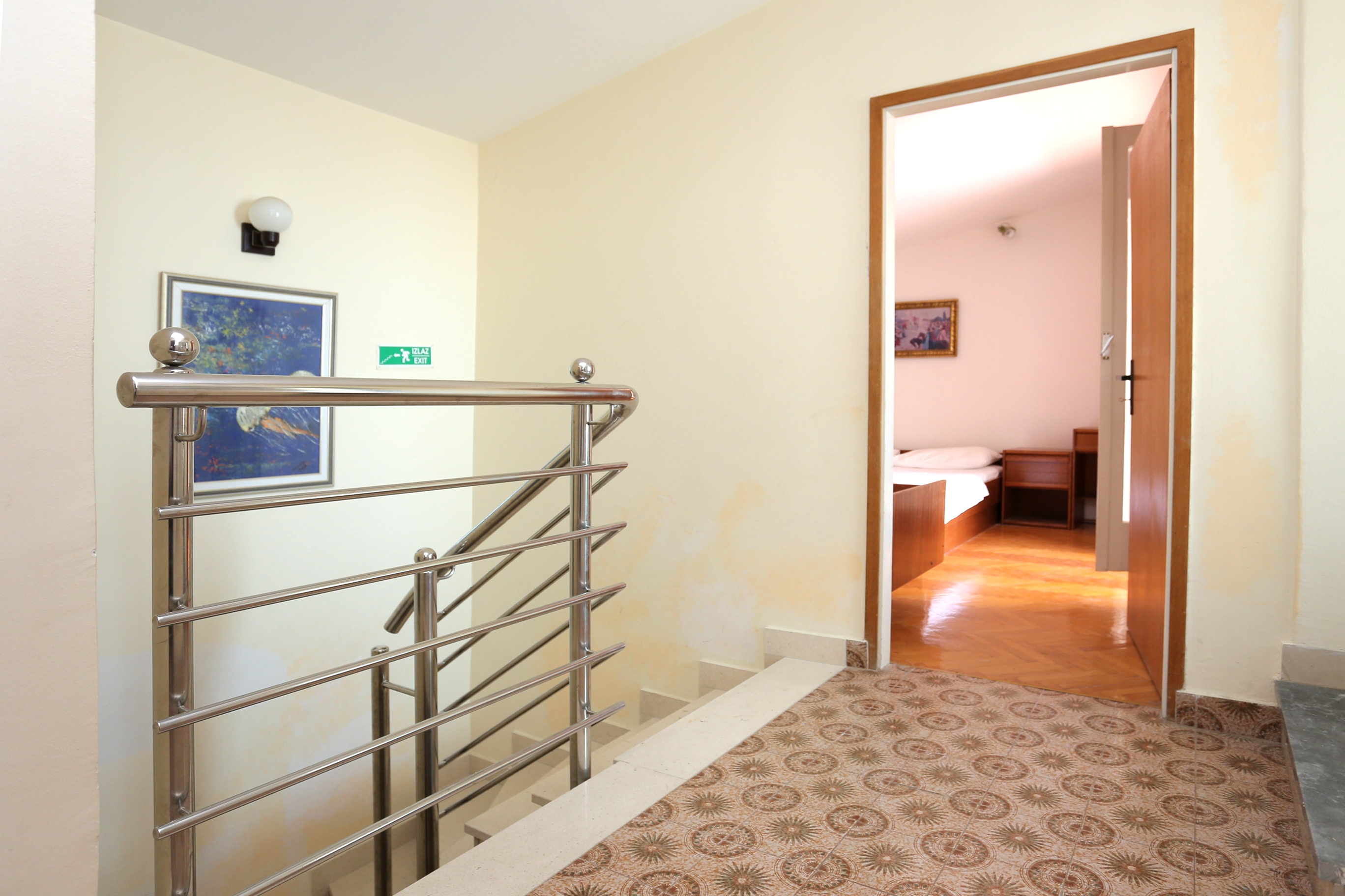 Three bedroom apartment with terrace and sea view Makarska  A-a