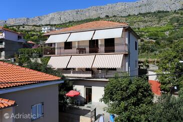Sumpetar, Omiš, Property 951 - Apartments with pebble beach.