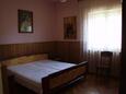 Bedroom 2 Sumpetar, Bedroom 2 in the apartment, WIFI.