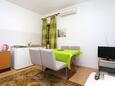 Marušići, Dining room in the apartment, air condition available, (pet friendly) and WiFi.