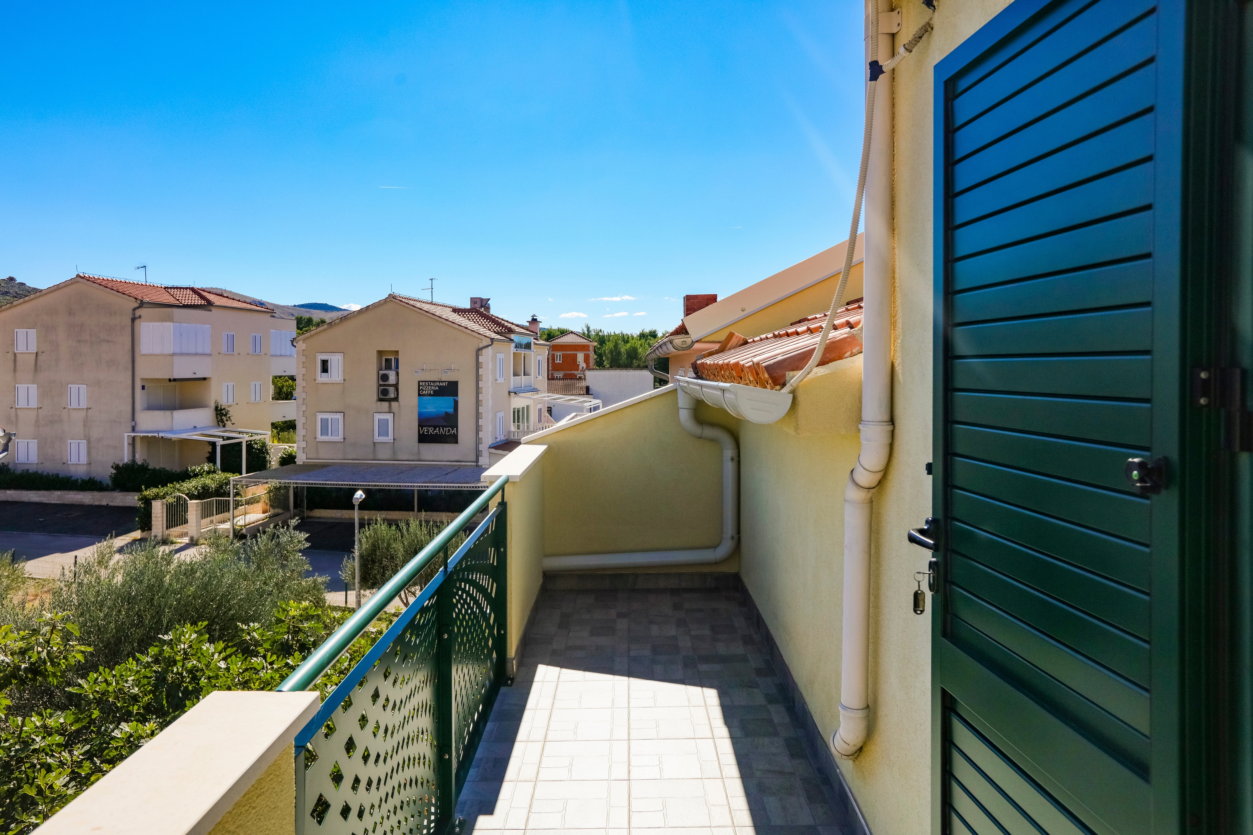 One bedroom apartment near beach Žaborić, Šibenik  A-a