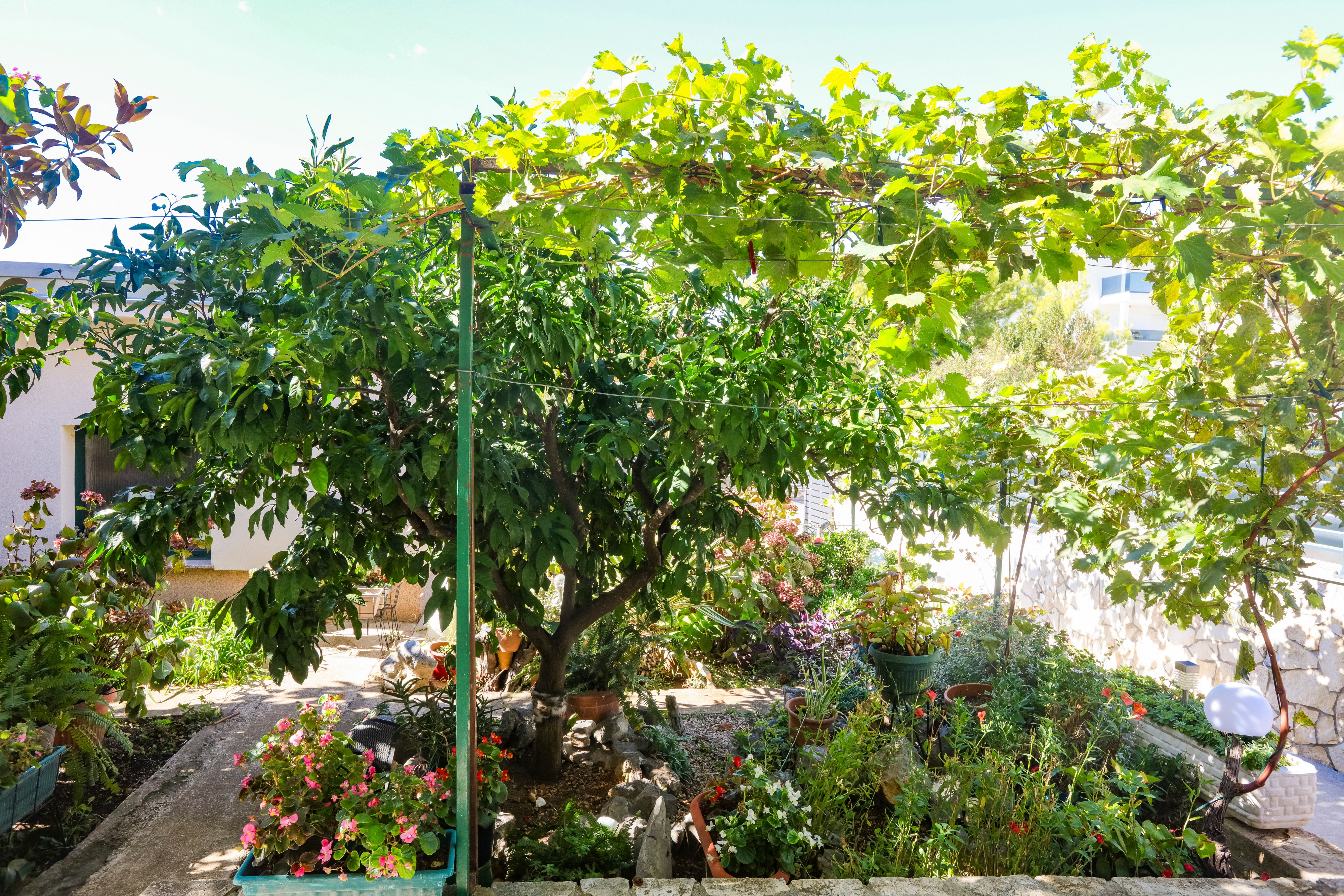 Two bedroom apartment near beach Žaborić, Šibenik  A-b