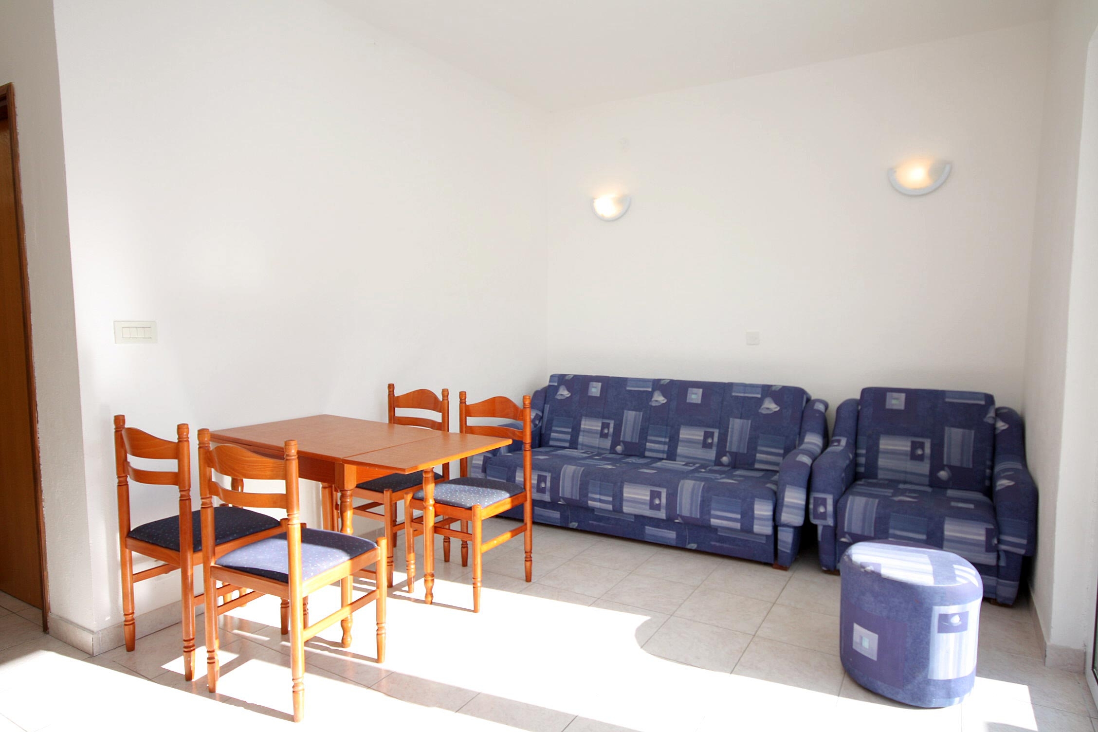 One bedroom apartment with balcony and sea view Marušići, Omiš (A-962-a) One bedroom apartment with balcony and sea view Marušići, Omiš (A-962-a)