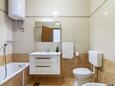 Koupelna 1 Rabac, Koupelna 1 v ubytování typu apartment, domácí mazlíčci povoleni a WiFi.