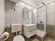 Koupelna 2 Rabac, Koupelna 2 v ubytování typu apartment, domácí mazlíčci povoleni a WiFi.