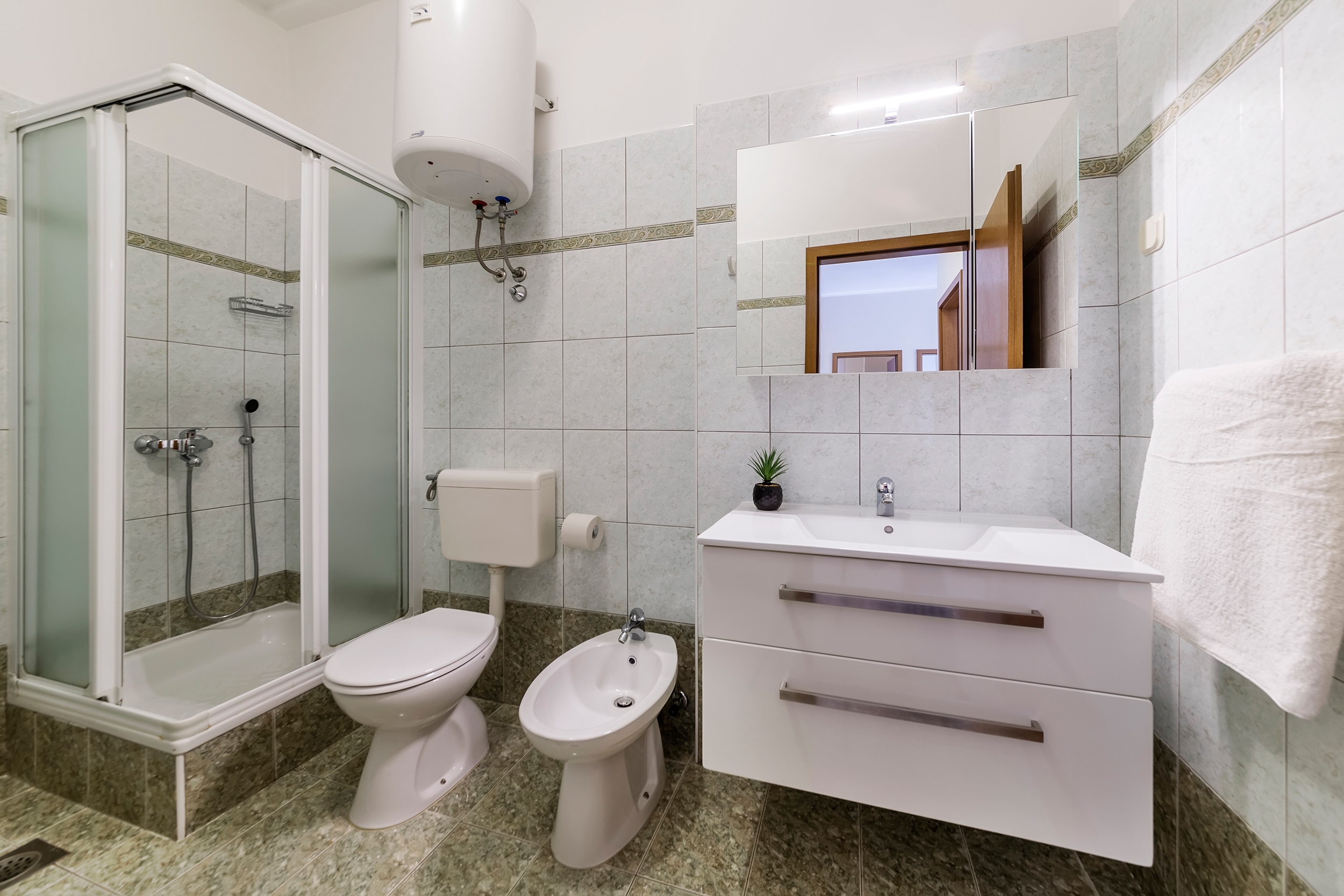 Three bedroom apartment with terrace and sea view Rabac, Labin  A-d