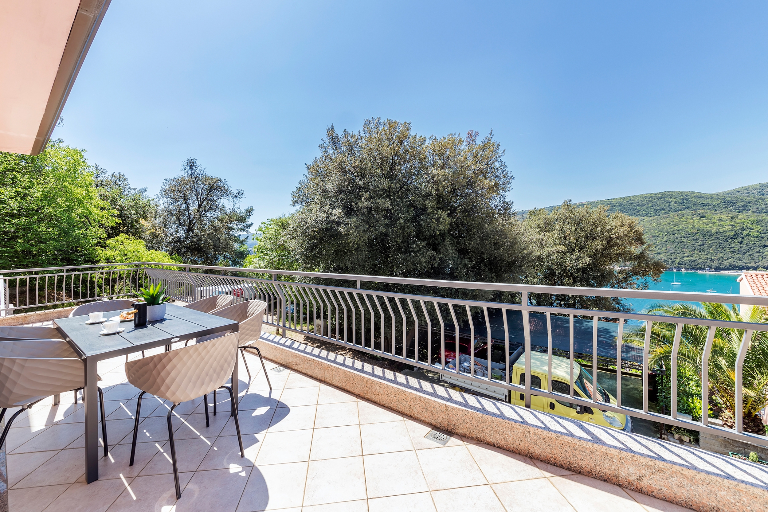 Three bedroom apartment with terrace and sea view Rabac, Labin  A-d