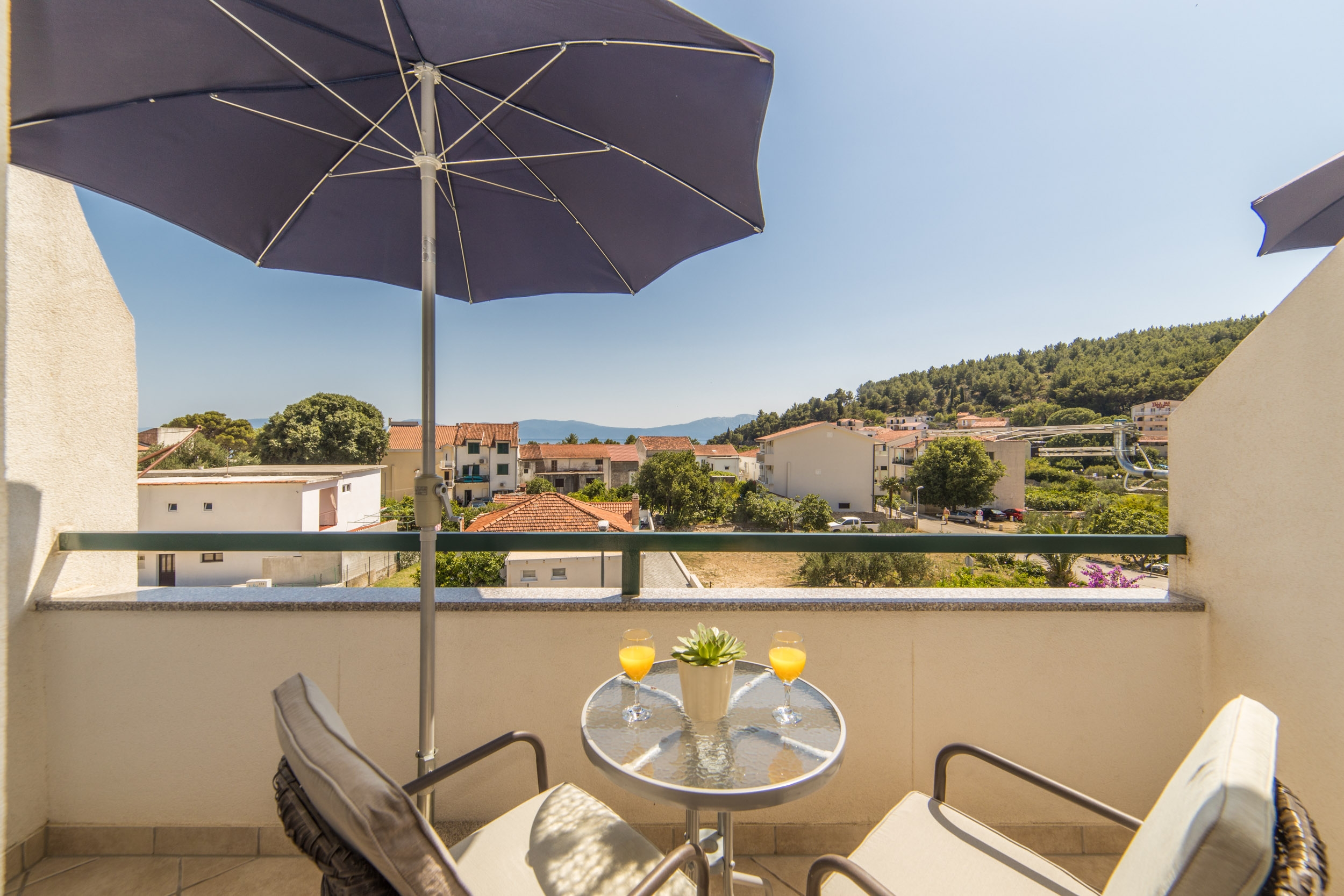 Studio flat with balcony and sea view Drvenik Donja vala, Makarska  AS-b