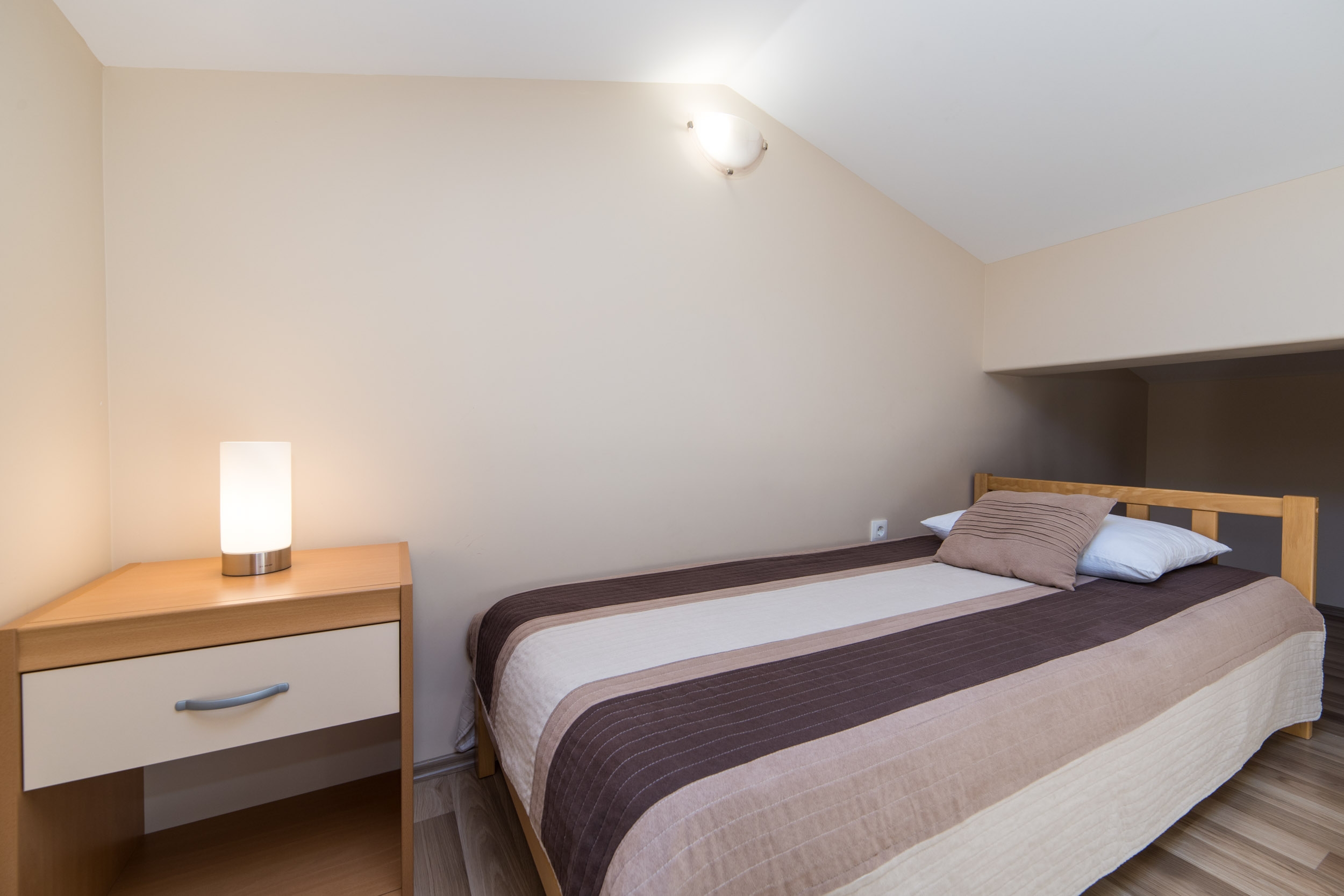 Studio flat with balcony and sea view Drvenik Donja vala, Makarska  AS-b