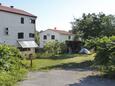 Njivice, Krk, Parking lot 9668 - Apartments with pebble beach.