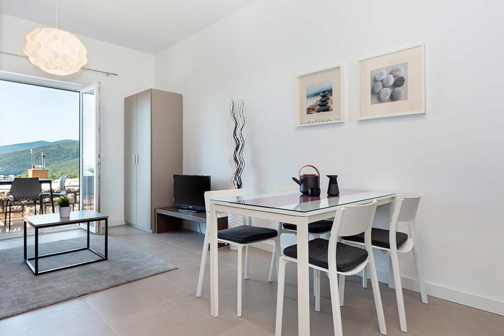 One bedroom apartment with terrace and sea view Rabac, Labin  A-c