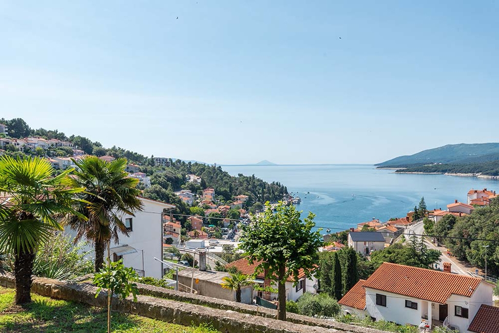 One bedroom apartment with terrace and sea view Rabac, Labin  A-c