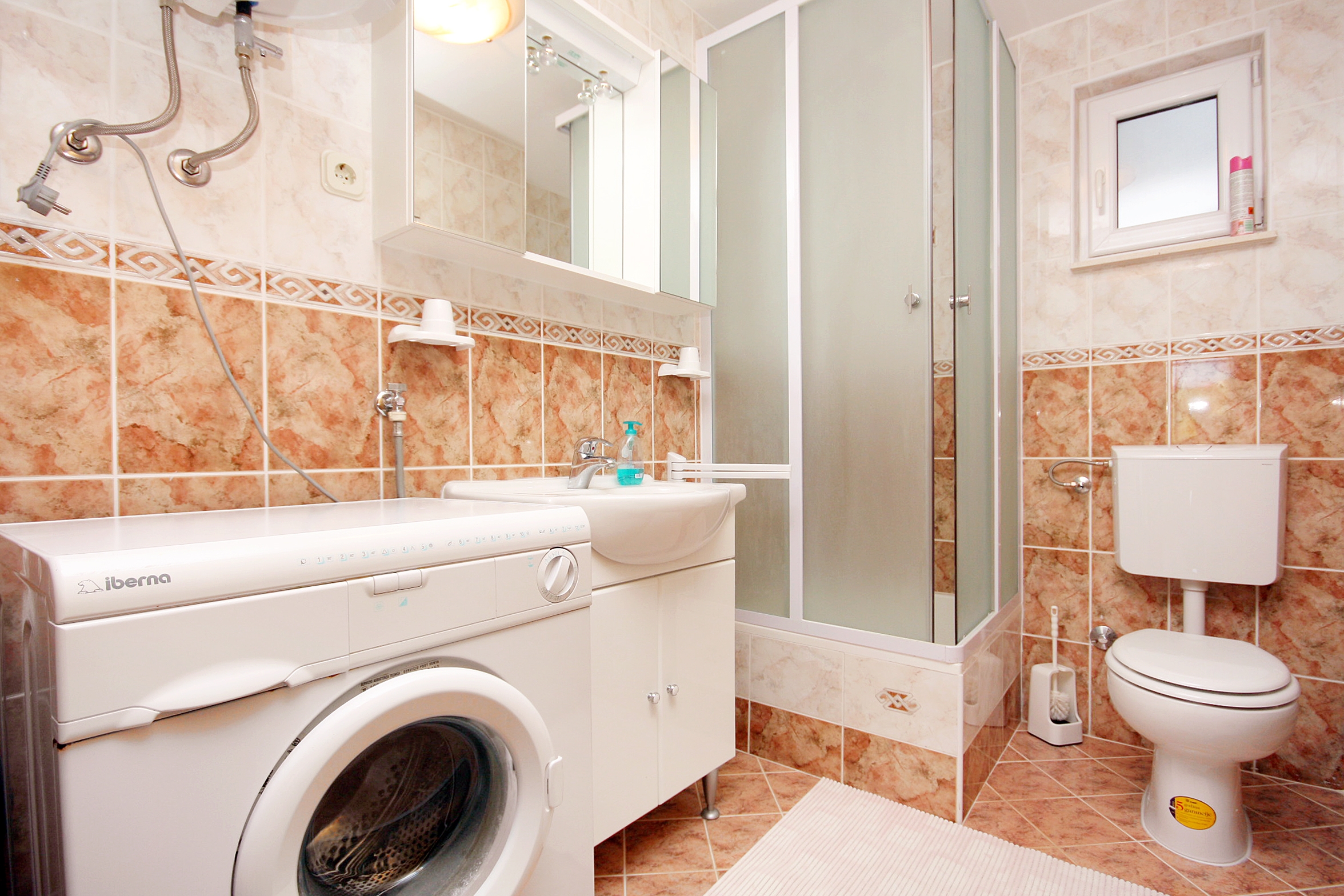 Top Hvar Basina Top Hvar Basina