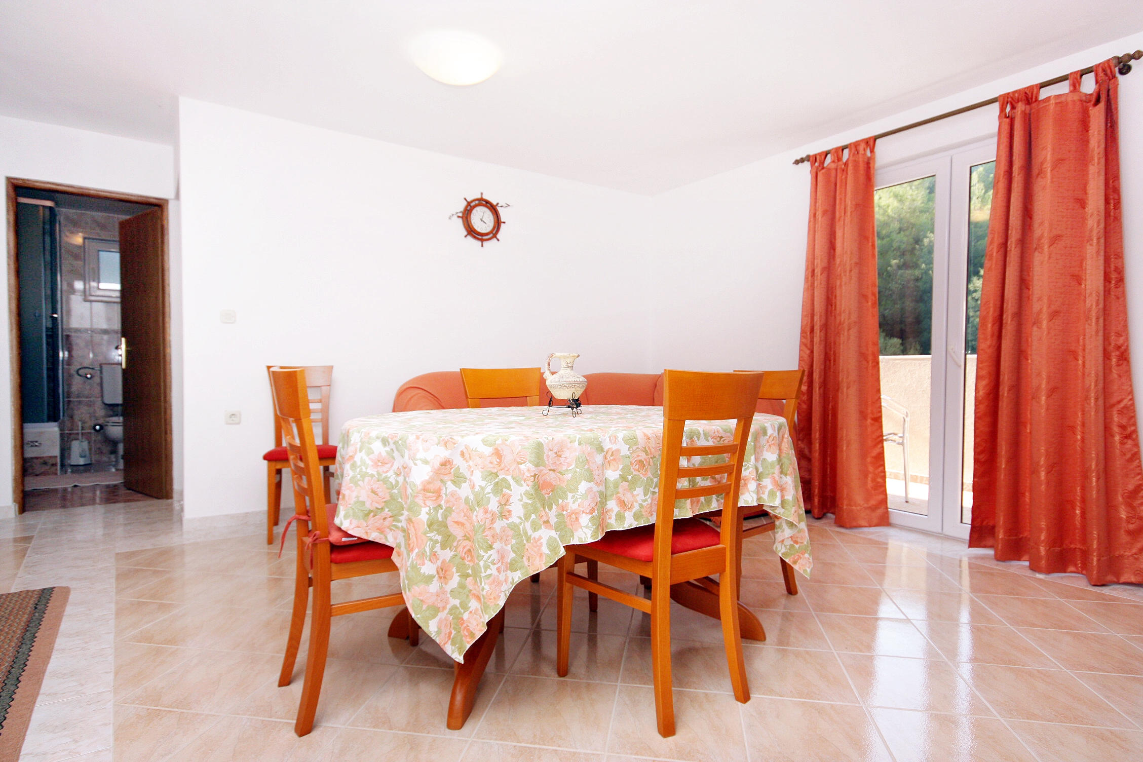 Top Hvar Basina Top Hvar Basina