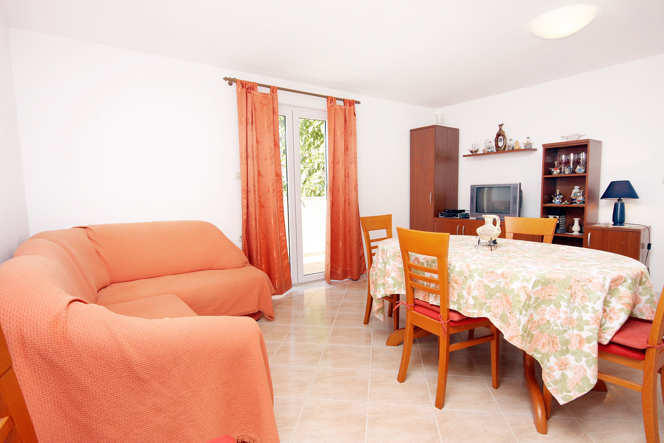 One bedroom apartment near beach Basina, Hvar (A-9673-a) One bedroom apartment near beach Basina, Hvar (A-9673-a)
