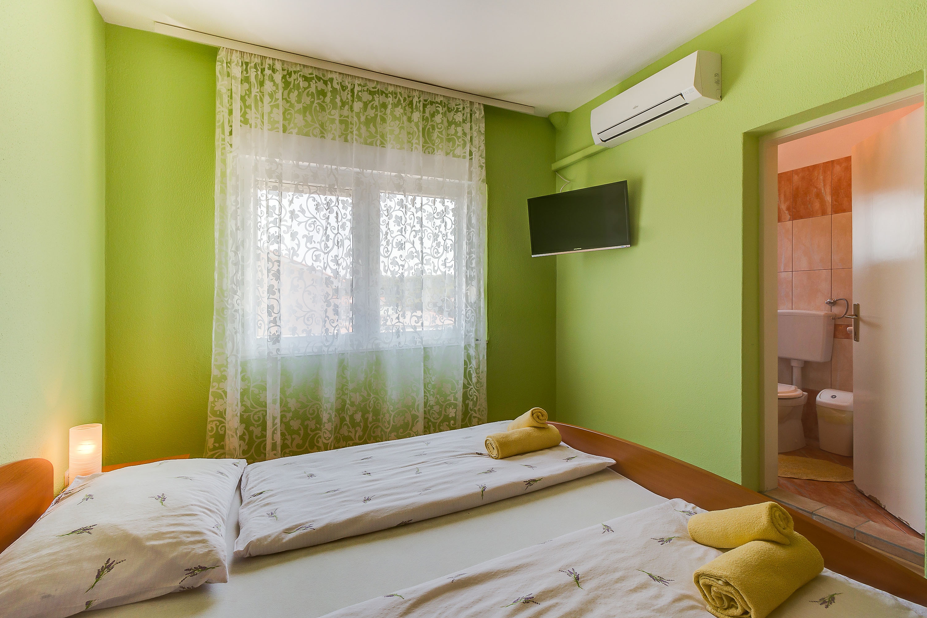 Chambre avec air conditionné Mali Losinj, Losinj (S-9681-c) Chambre avec air conditionné Mali Losinj, Losinj (S-9681-c)