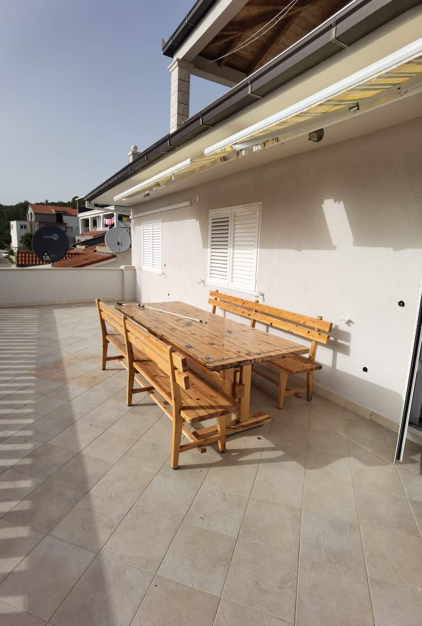 Three bedroom apartment with terrace and sea view Zavalatica, Korčula  A-b