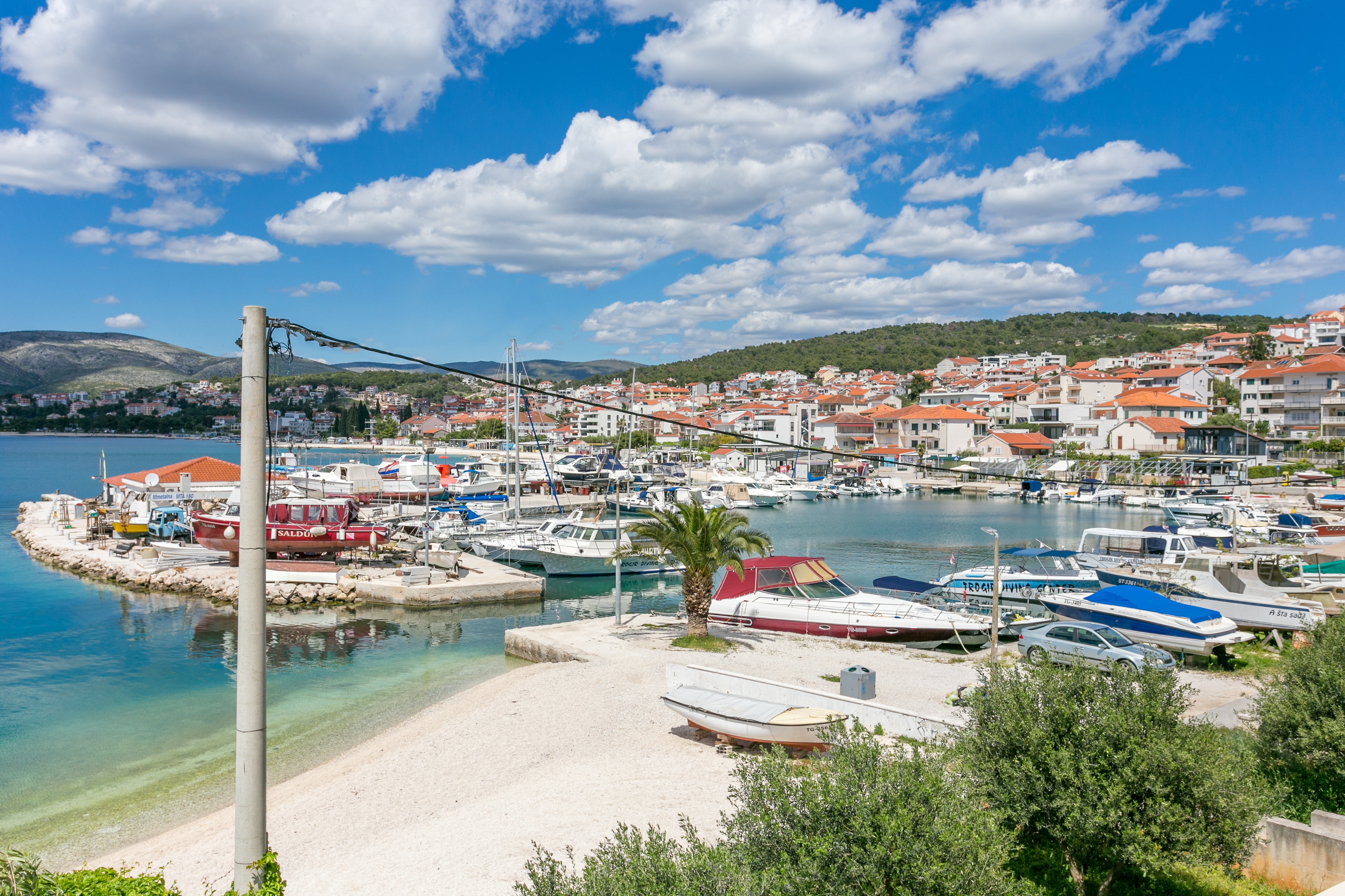 One bedroom apartment near beach Okrug Gornji, Čiovo  A-a