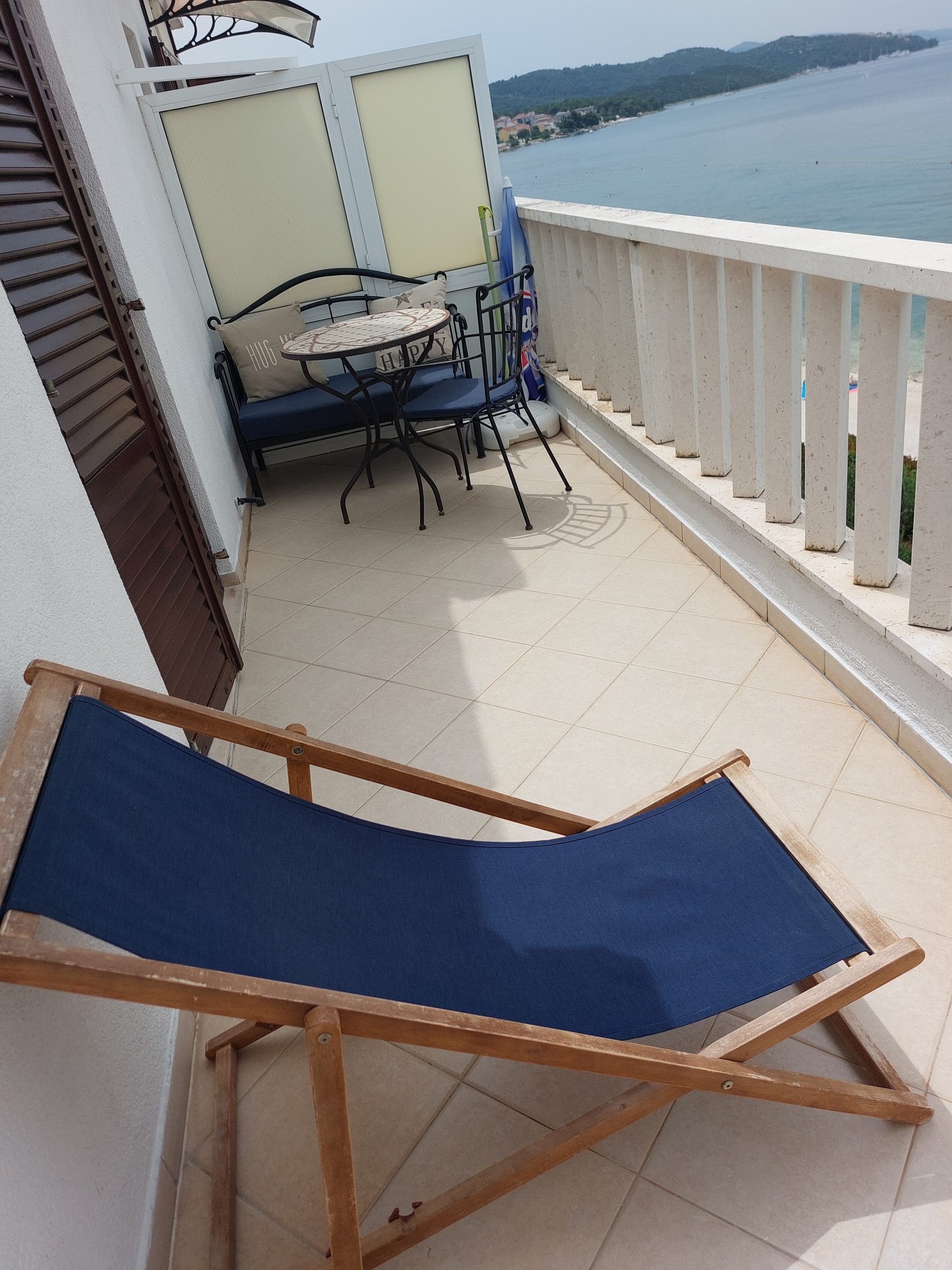 One bedroom apartment near beach Okrug Gornji, Čiovo  A-c