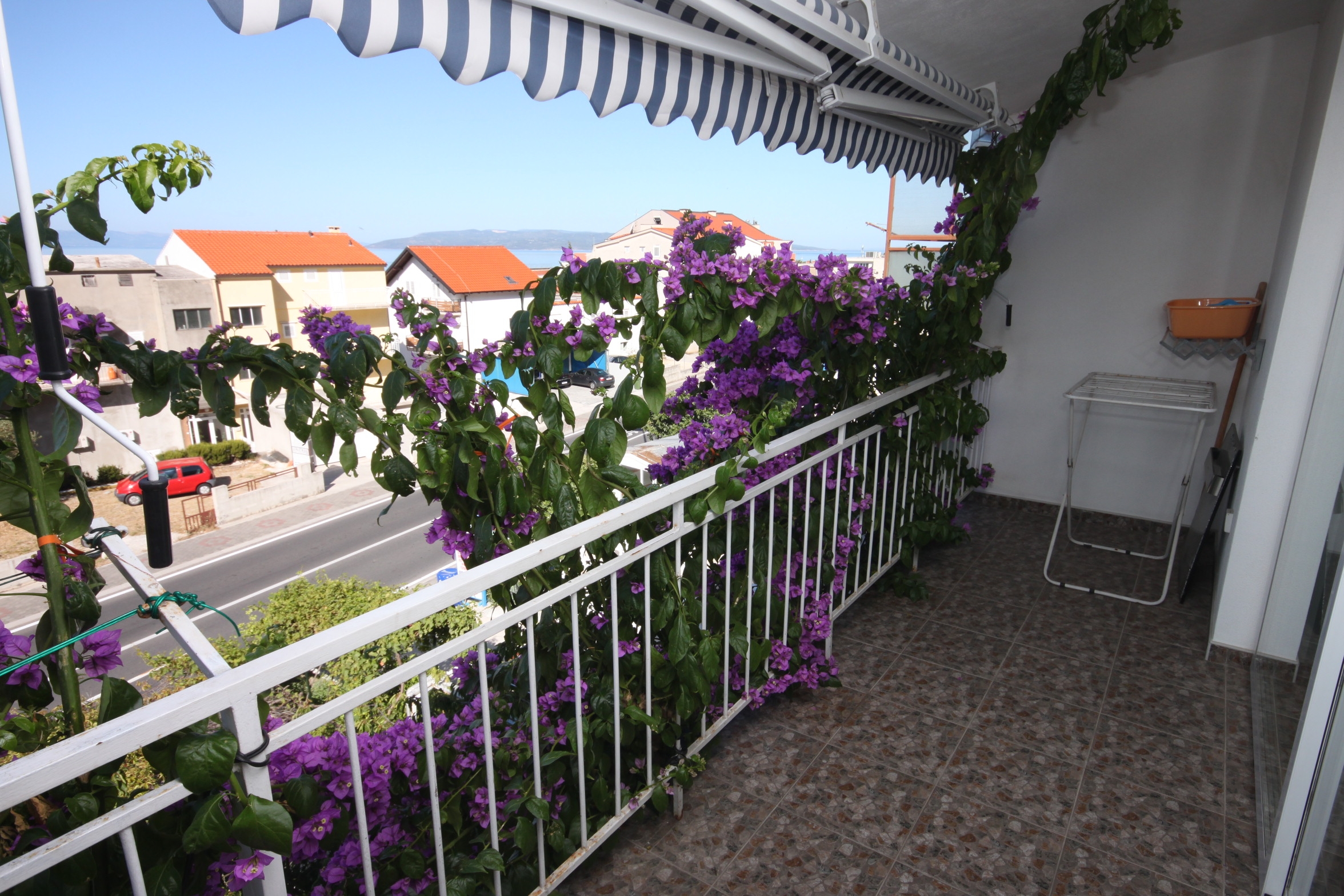 Two bedroom apartment with balcony and sea view Makarska  A-a