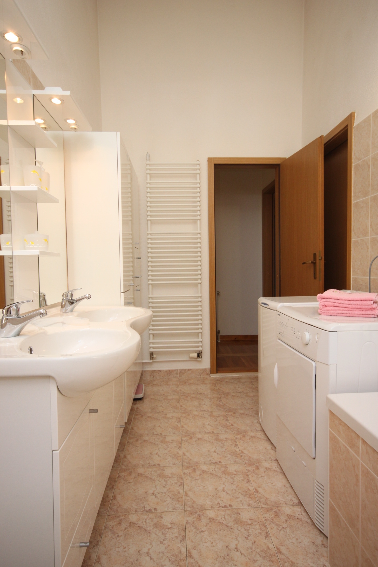 Two bedroom apartment with balcony and sea view Makarska  A-a