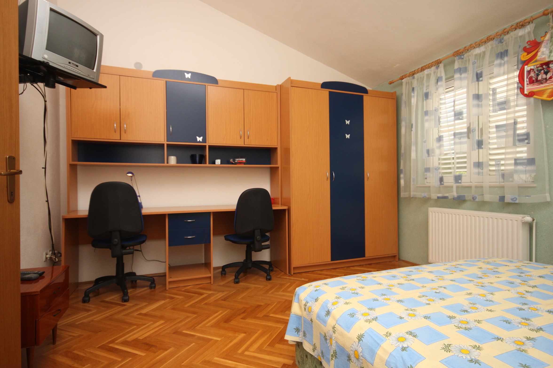 Two bedroom apartment with balcony and sea view Makarska  A-a