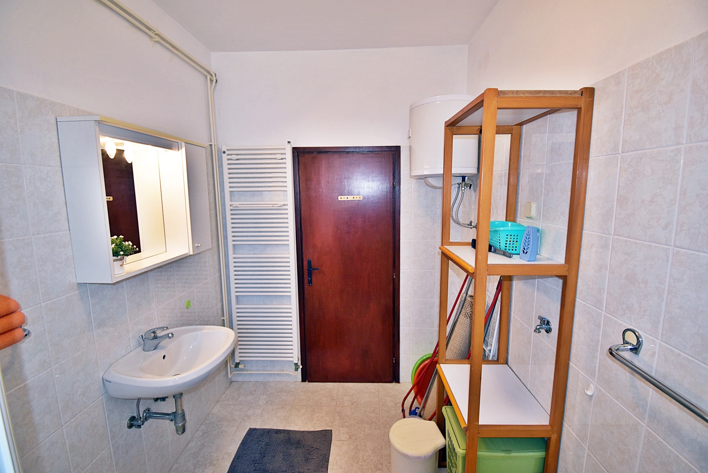 Two bedroom apartment with terrace Valbandon, Fažana  A-a