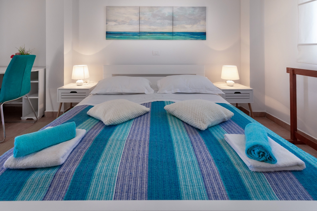 One bedroom apartment with terrace Valbandon, Fažana  A-c