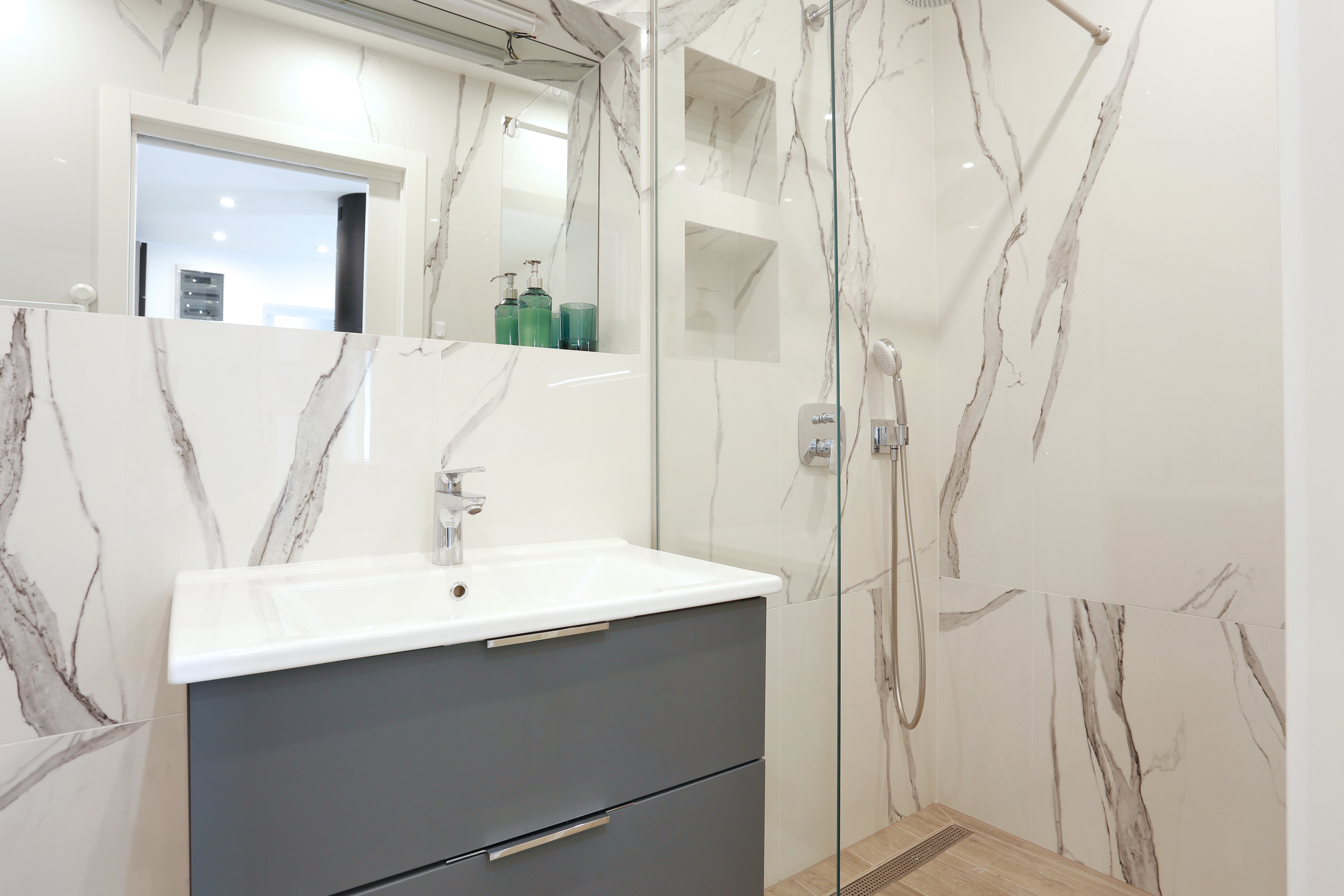 Dvosobni apartman s terasom Podstrana, Split  A-a