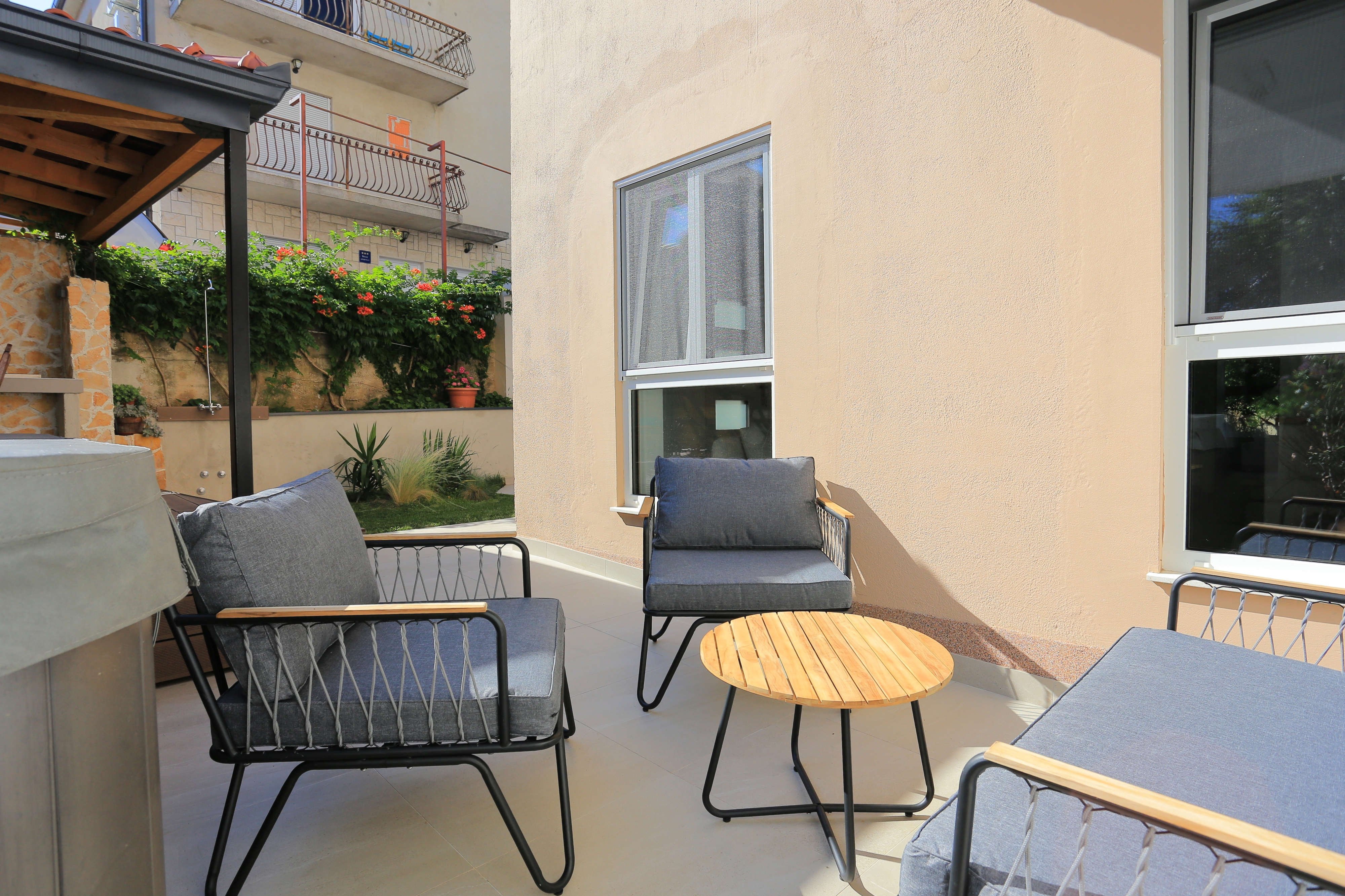 Dvosobni apartman s terasom Podstrana, Split  A-a