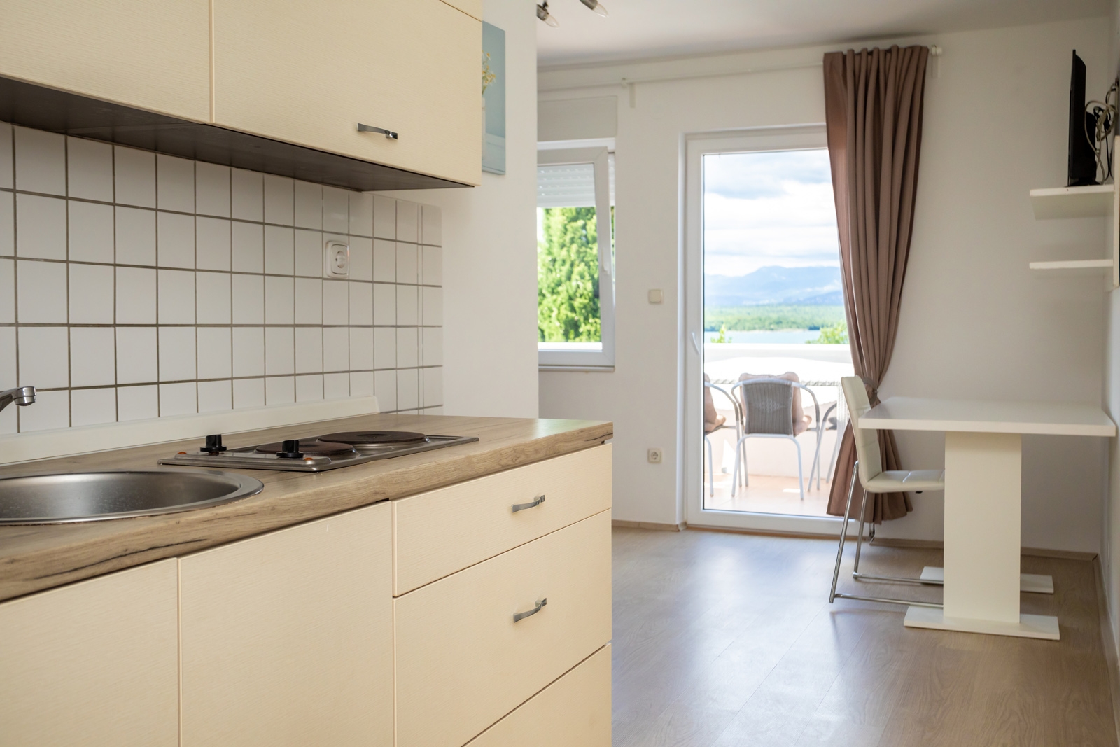 Three bedroom apartment with terrace and sea view Soline, Krk  A-a