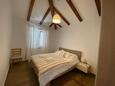 Ložnice 2 Lovran, Ložnice 2 v ubytování typu house, s klimatizací, domácí mazlíčci povoleni a WiFi.