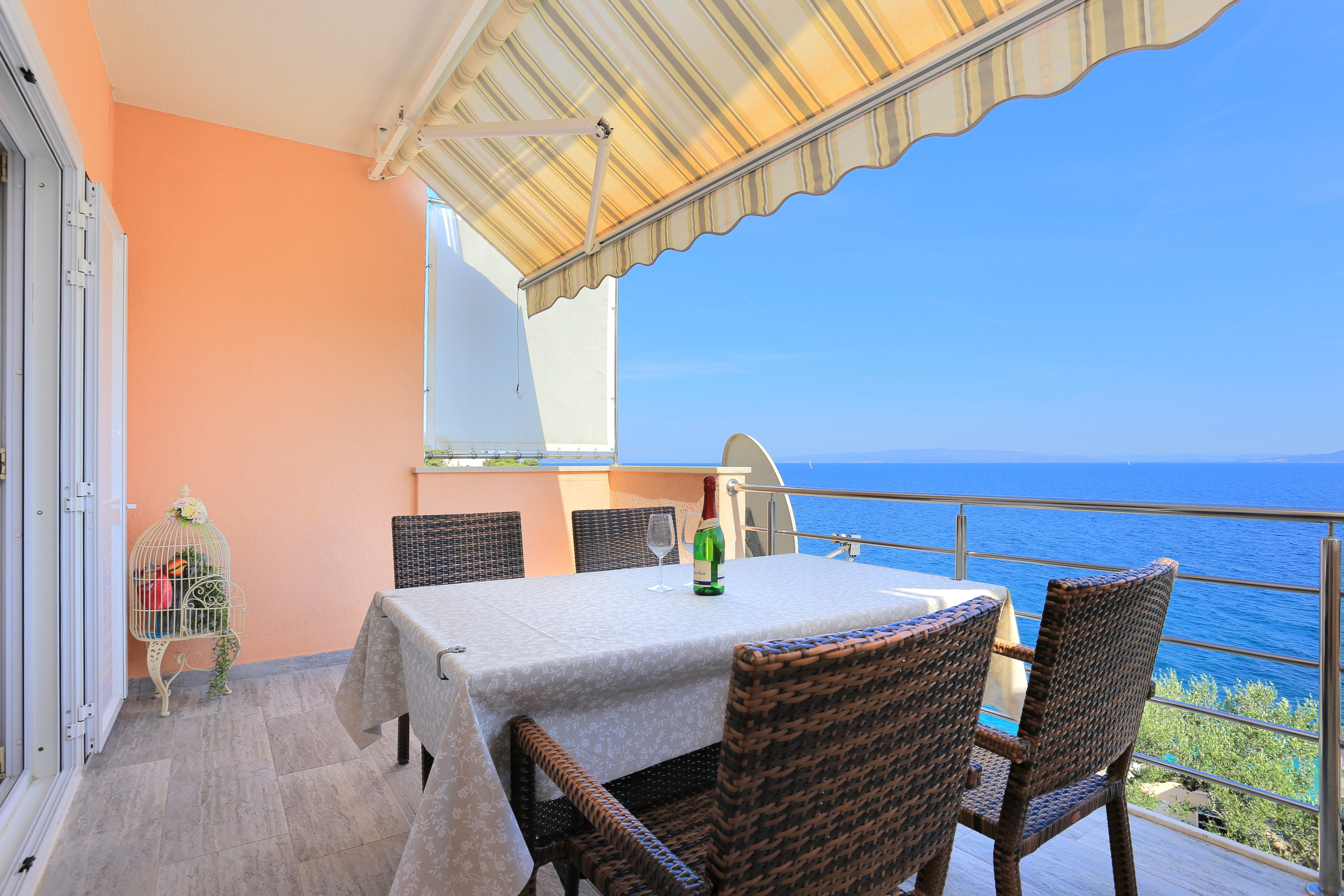 Two bedroom apartment near beach Rastići, Čiovo  A-a