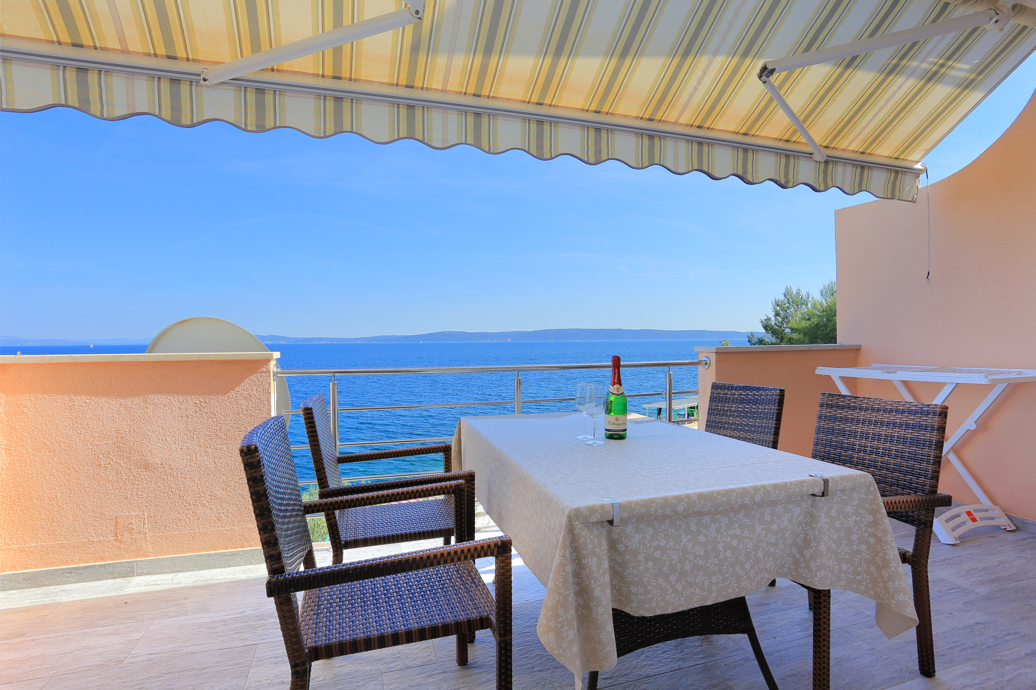 Two bedroom apartment near beach Rastići, Čiovo  A-a