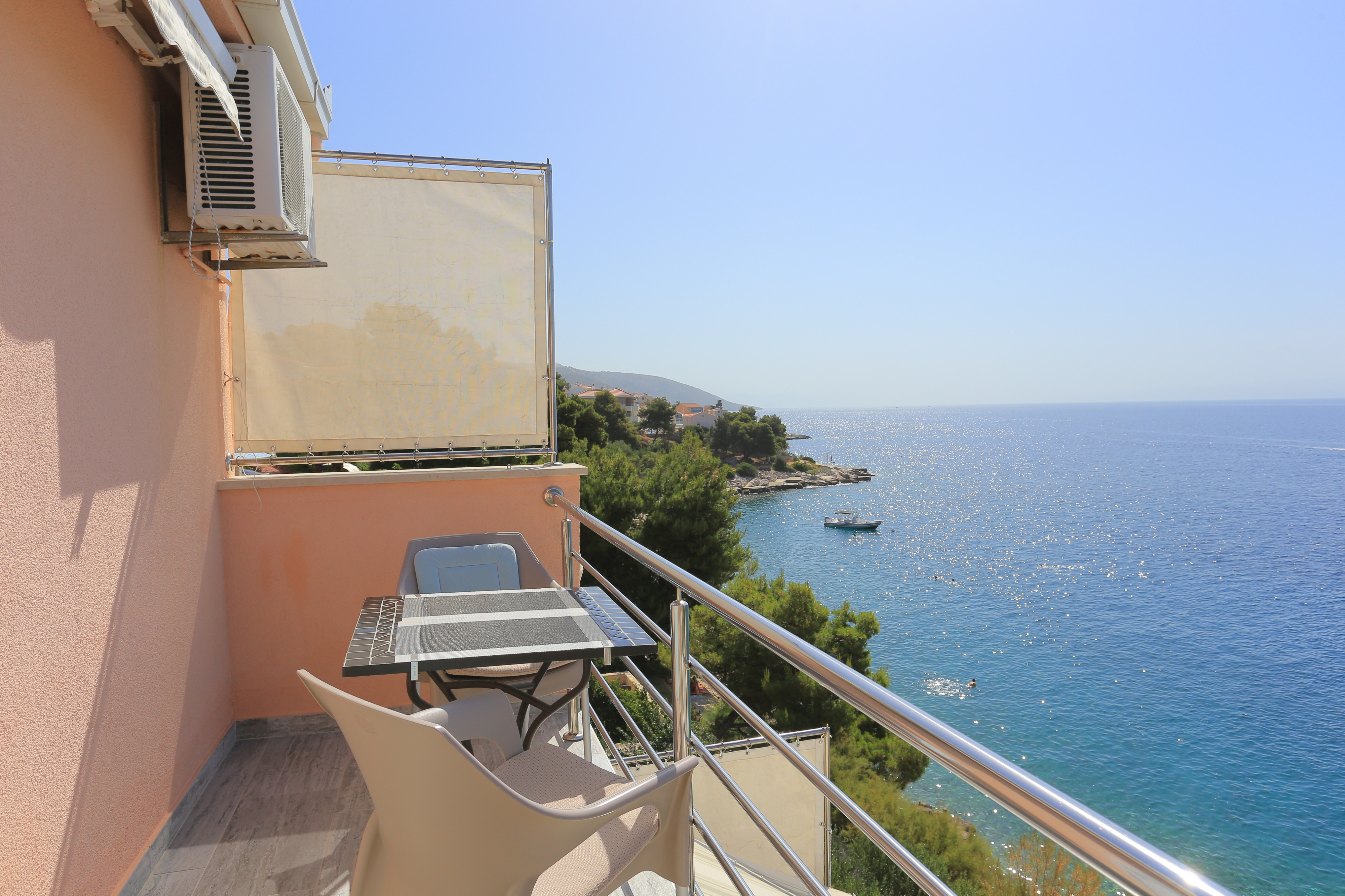 One bedroom apartment near beach Rastići, Čiovo  A-b