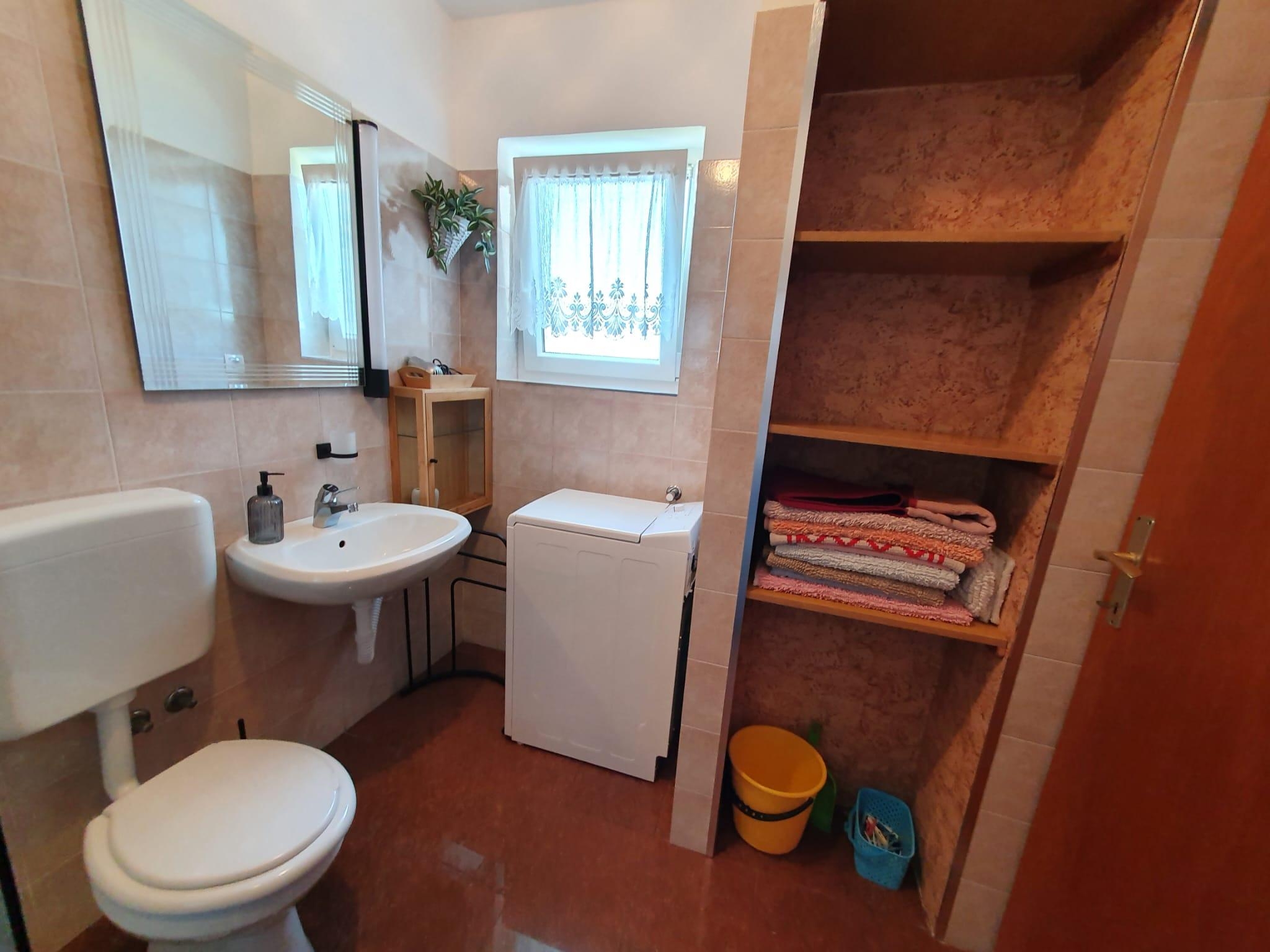 Two bedroom apartment with terrace and sea view Krk  A-a