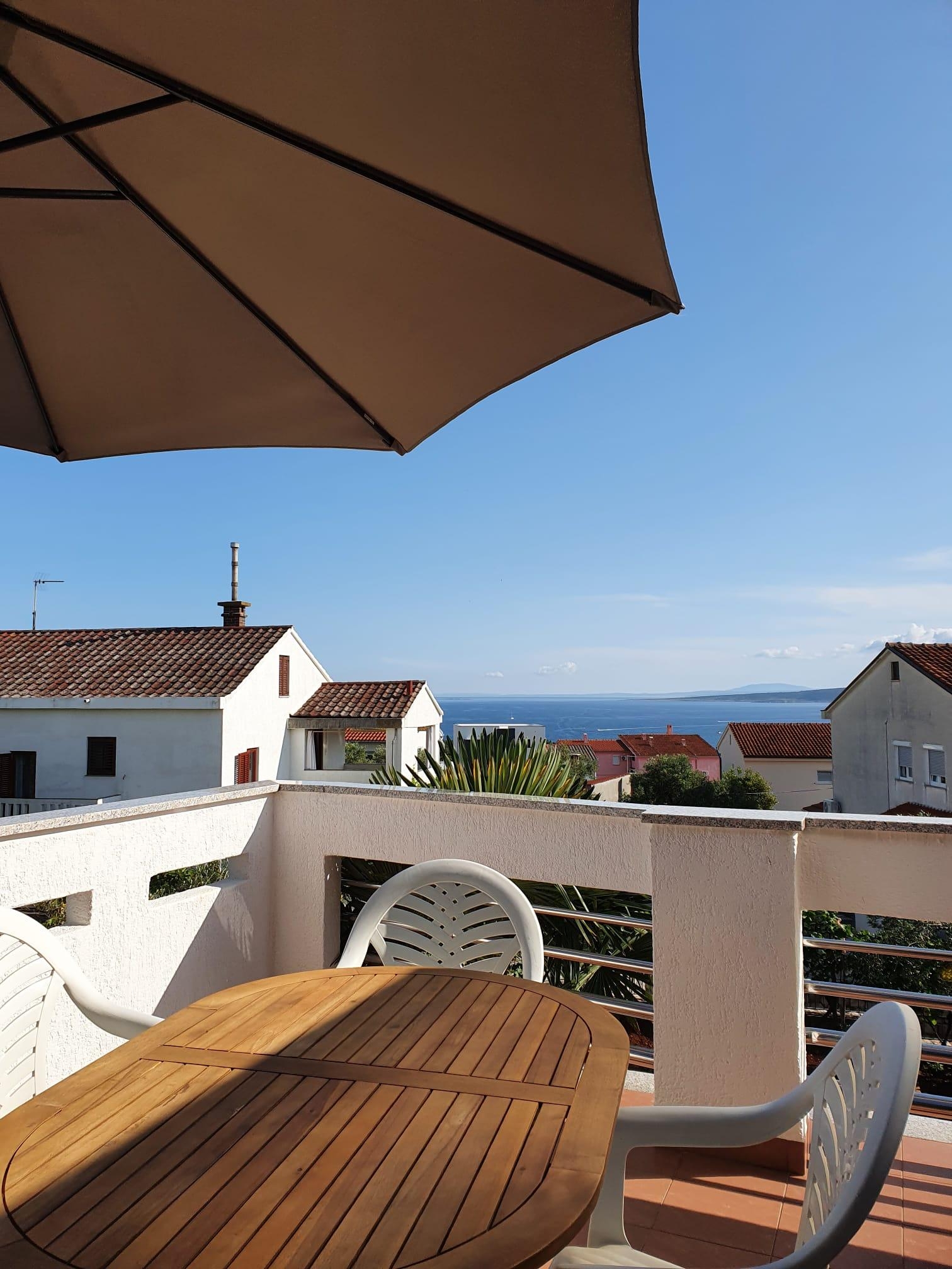 Two bedroom apartment with terrace and sea view Krk  A-a