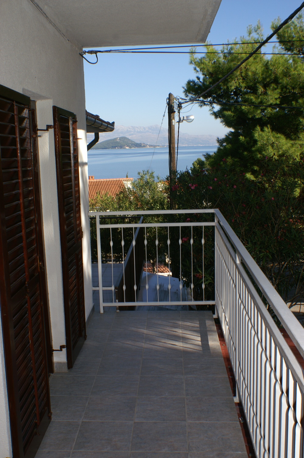 Two bedroom apartment with terrace and sea view Slatine, Čiovo  A-b