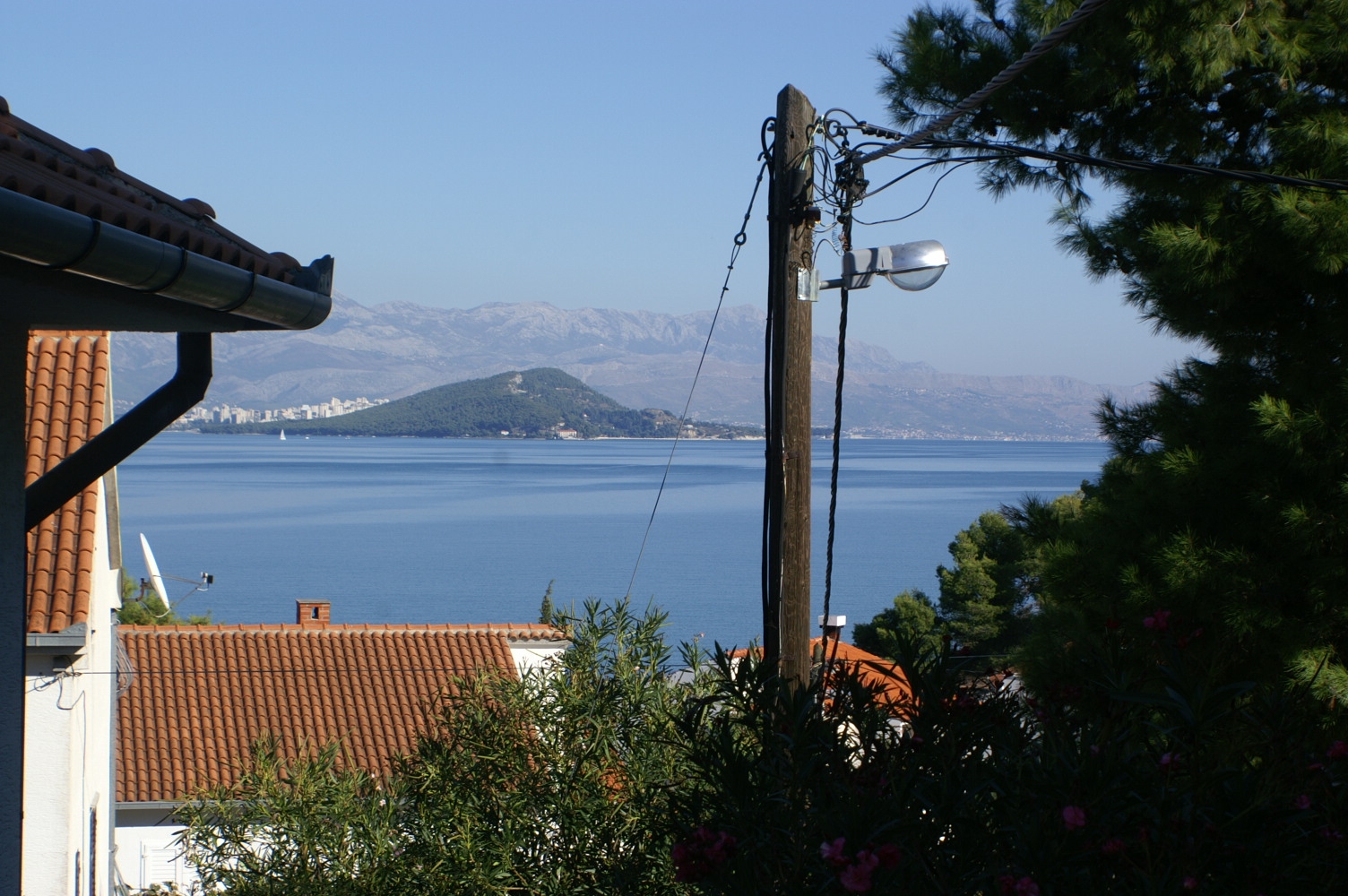 Two bedroom apartment with terrace and sea view Slatine, Čiovo  A-b